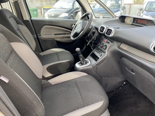 Citroën C3 Picasso 1.4 95 Ch 2009 - vue 4