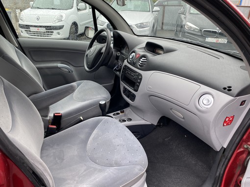 Citroën C3 1.1 60 Ch 2004 - vue 10