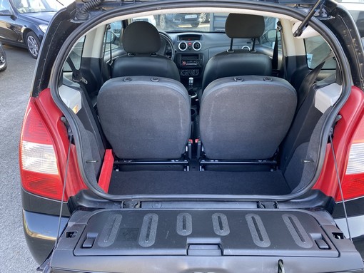 Citroën C2 1.1 Essence 2006 - vue 8