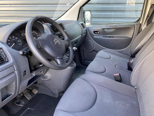 Citroën Jumpy 2.0 HDI 130ch H2 2014 - vue 6