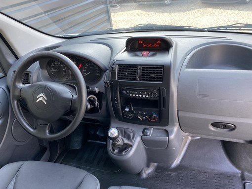 Citroën Jumpy 2.0 HDI 130ch H2 2014 - vue 7