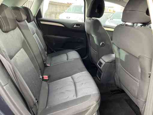 Citroën C4 1.4 95 Ch 2013 - vue 5