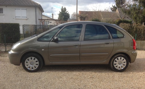 Citroën Xsara Picasso 1.6 HDI 92 Ch Exclusive 2008 - vue 3