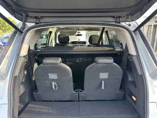 Citroën Grand C4 1.6 HDI 115ch 7 Places exclusive 2017 - vue 11