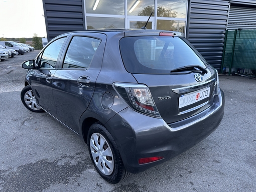 Toyota Yaris 1.5 Vvti 100 Ch 2014 - vue 2