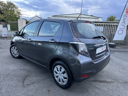 Toyota Yaris 1.5 Vvti 100 Ch 2014 - vue 5