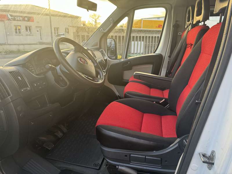 Fiat Ducato 9 Places 2.0 115ch 2013 - vue 11