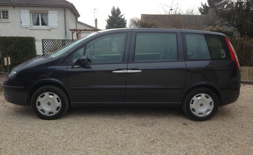 Fiat Ulysse 2.0 Jtd 120 Ch 2007 - vue 2