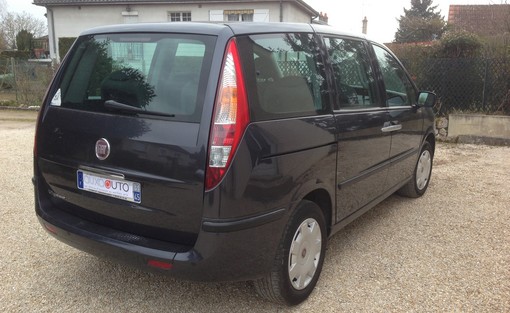 Fiat Ulysse 2.0 Jtd 120 Ch 2007 - vue 3