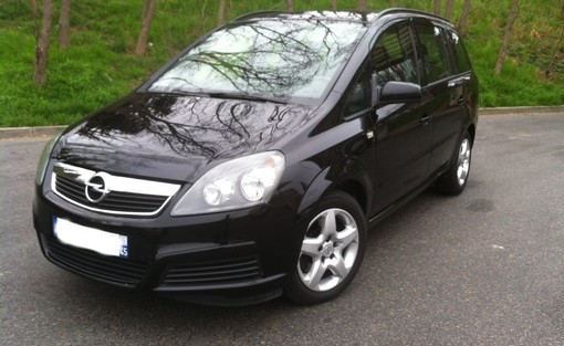 Opel Opel Zafira 1.9 Cdti 105 Ch 2008 - vue 4