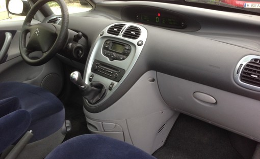 Citroën Xsara Picasso 1.6 110 Ch Exclusive 2005 - vue 6