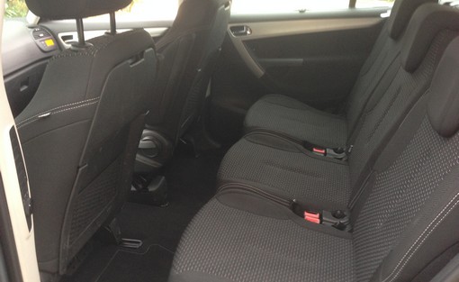Citroën Grand C4 Picasso 1.6 hdi 110 pack ambiance 2010 - vue 8