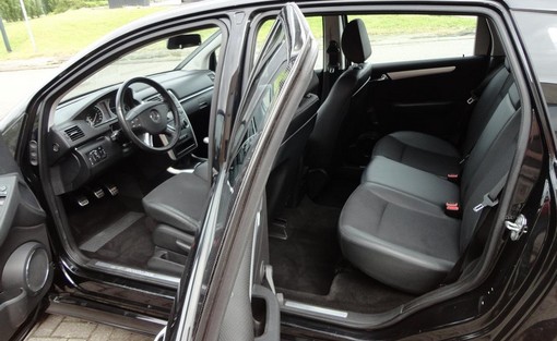 Mercedes-Benz Mercedes Classe B CDI 200 2008 - vue 3