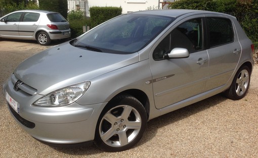 Peugeot 307 Quicksilver 2.2 hdi 136 2005 - vue 2