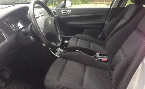 Peugeot 307 Break 1.6 hdi 110 xs 2006 - vue 4