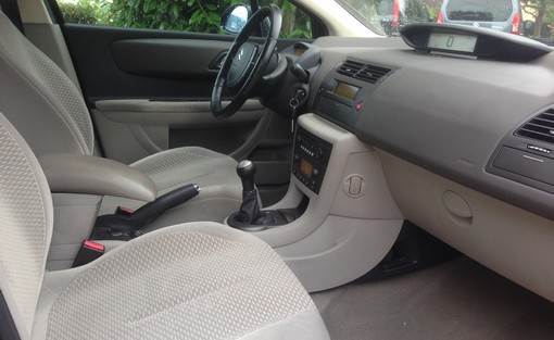 Citroën C4 1.6 hdi 92 ch 2005 - vue 5