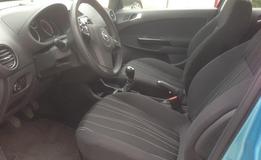 Opel Corsa 111 1.3 cdti 95 2010 - vue 6
