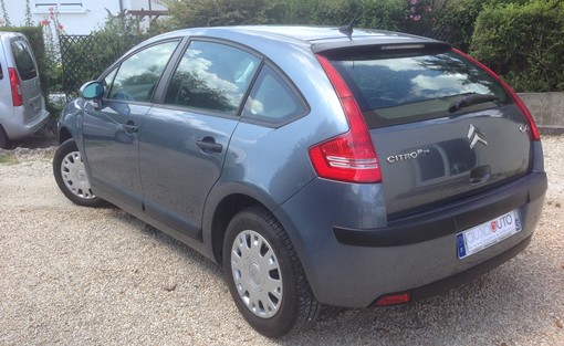 Citroën C4 1.4 2005 - vue 3