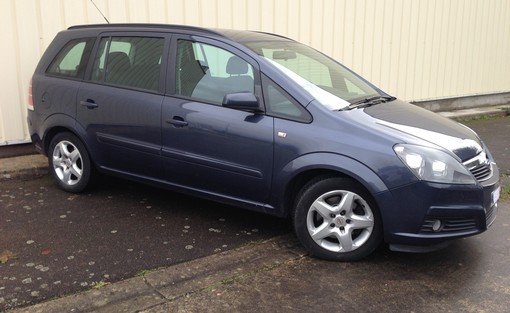 Opel Zafira 1.9 Cdti 100 Enjoy 2007 - vue 3
