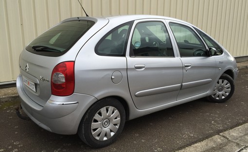 Citroën Xsara Picasso 1.6 HDI 110 Exclusive 2006 - vue 2