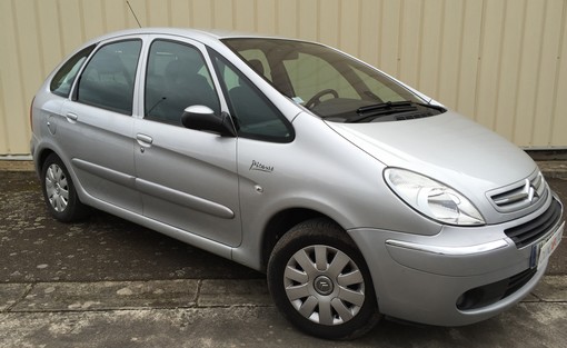 Citroën Xsara Picasso 1.6 HDI 110 Exclusive 2006 - vue 3