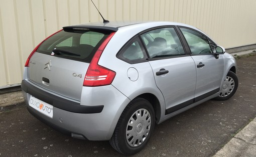Citroën C4 1.4 2006 - vue 2