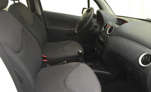 Citroën C3 Club Entreprise 1.4 HDI 2009 - vue 4
