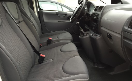 Citroën Jumpy 1.6 HDI 90 Ch 2009 - vue 6