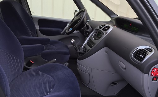 Citroën Xsara Picasso 1.6 HDI 110 exclusive 2005 - vue 4