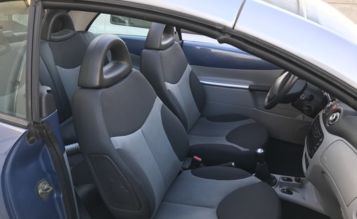 Citroën C3 Pluriel 1.4 HDI 2005 - vue 4