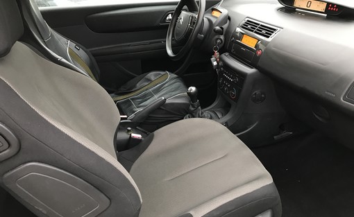 Citroën C4 1.4 90 Ch 2005 - vue 4