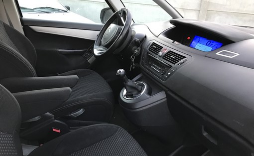 Citroën Grand C4 Picasso 1.6 hdi 110 pack confort 7 pl 2008 - vue 4