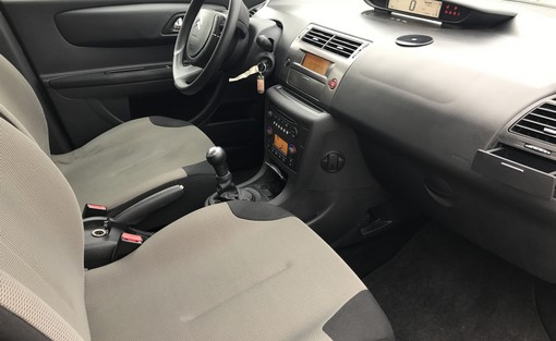 Citroën C4 1.6 HDI 90 2010 - vue 4