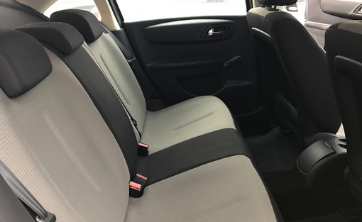 Citroën C4 1.6 HDI 90 2010 - vue 5