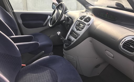 Citroën Xsara Picasso 1.6 HDI 90 2006 - vue 4