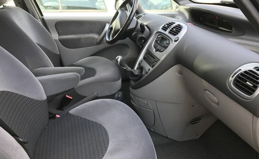 Citroën Xsara Picasso 1.6 HDI 90 exclusive 2007 - vue 4