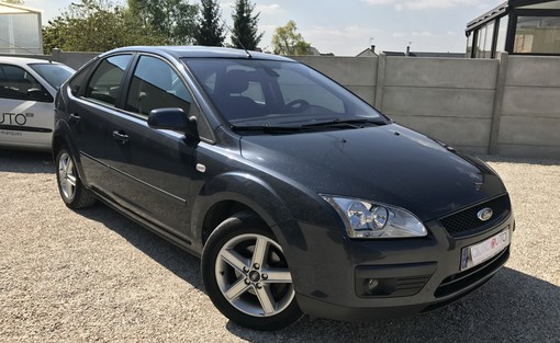 Ford Ford Focus 1.6 TDCI 110 2008 - vue 3