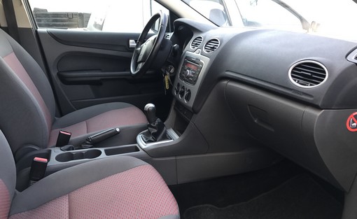 Ford Ford Focus 1.6 TDCI 110 2008 - vue 4