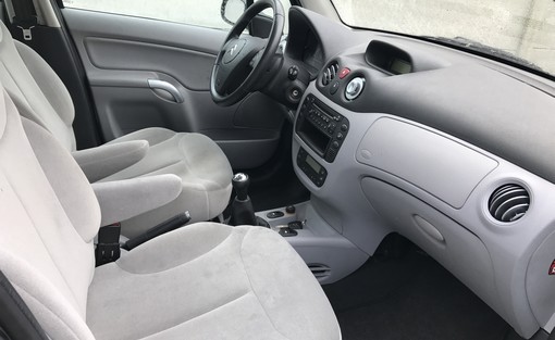 Citroën C3 1.4 exclusive 2005 - vue 4