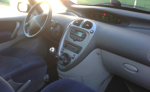 Citroën Xsara Picasso 1.6 110 Ch HDI Exclusive 2005 - vue 3