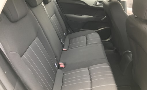 Citroën C4 1.4 95 Ch pack 2012 - vue 5
