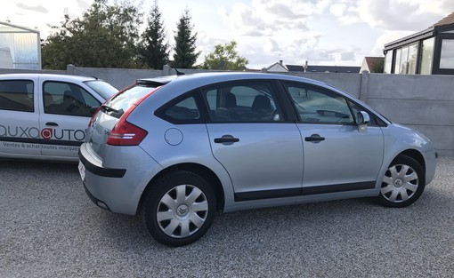 Citroën C4 1.6 HDI 90 pack 2005 - vue 3