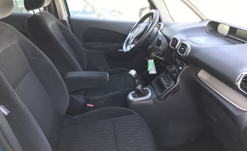 Citroën C3 Picasso 1.6 HDI 90 exclusive 2010 - vue 4
