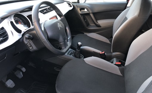 Citroën C3 1.0 2013 - vue 4
