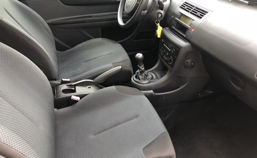 Citroën C4 1.4 95 Ch 2006 - vue 4