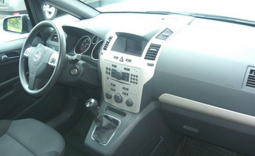 Opel Zafira 1.9 Cdti 2008 - vue 3