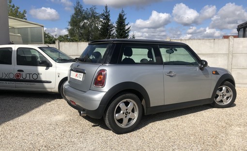 MINI 1.6 110 Ch cooper d 2008 - vue 2