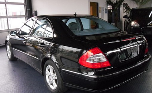 Mercedes-Benz Classe E 220 CDI Avantgarde 2006 - vue 2