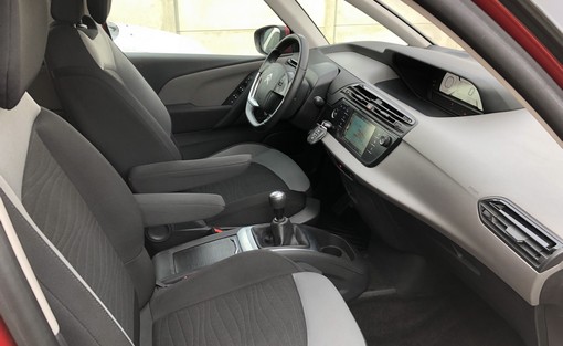Citroën Grand C4 1.6 115 Ch 2014 - vue 4