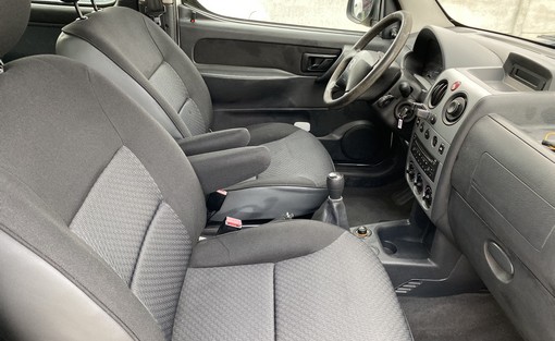 Citroën Berlingo 1.6 HDI 75 Ch 2009 - vue 4